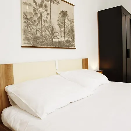 Gea - Peaceful & Quiet - Queen Bed, Modern, Parking Apartamento *