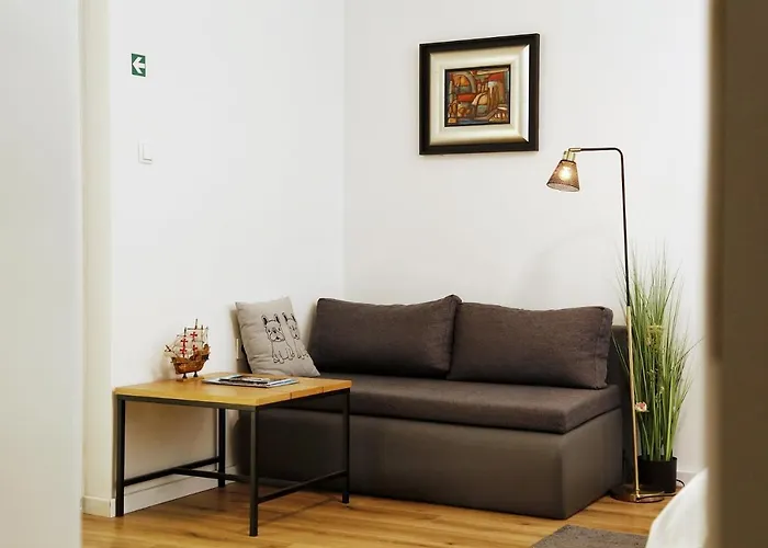 Gea - Peaceful & Quiet - Queen Bed, Modern, Parking Apartamento