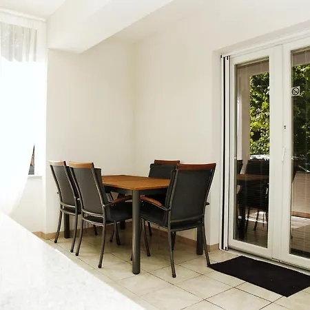 Gea - Peaceful & Quiet - Queen Bed, Modern, Parking * Nin